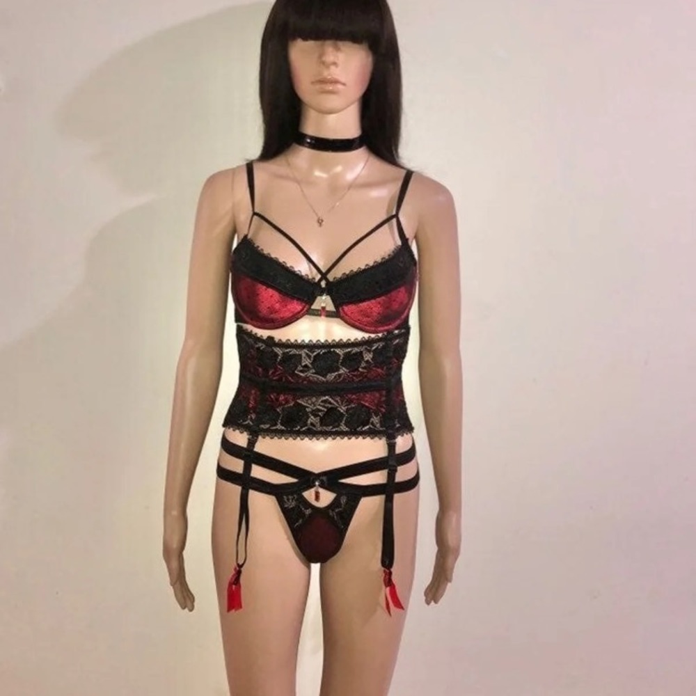 Ruby Lingerie Set - Full Original Set